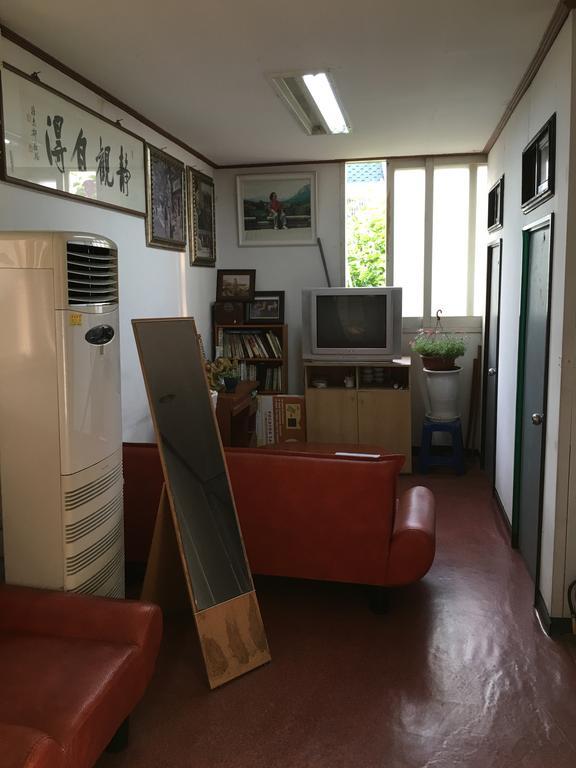 Mk Guesthouse Seul Esterno foto